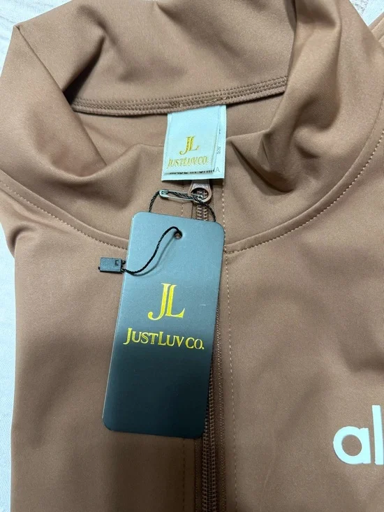 Mauve Activewear Set (Inspired) – 2 Piece Set - Picture 5 of 5